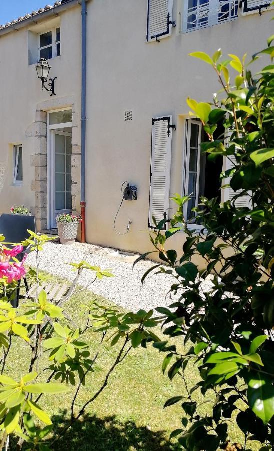 le gîte du fou logement 8 pers 13mn puy du fou Saint-Amand-sur-Sevre Extérieur photo